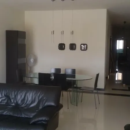 Appartement Skatepark 3 Bedroom Furnished Spacious Central Location *