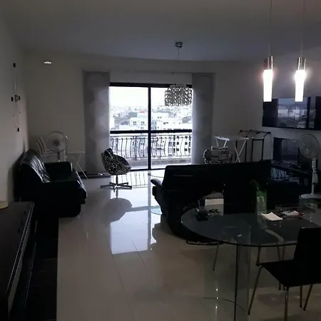 Appartement Skatepark 3 Bedroom Furnished Spacious Central Location *