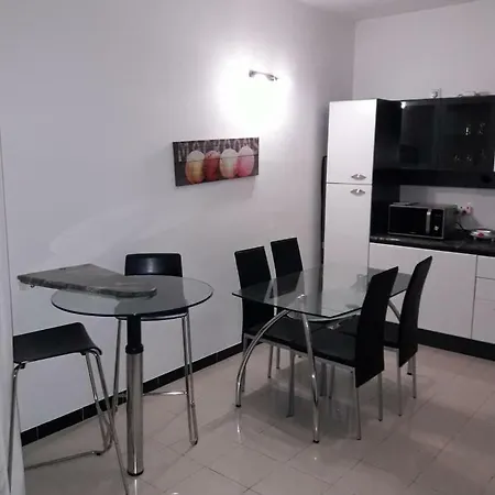 Appartement Skatepark 3 Bedroom Furnished Spacious Central Location *
